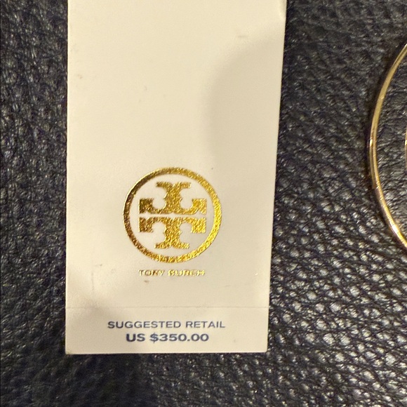 Tory Burch Black Shoulder Bag with Gold Chain - Picture 3 of 6